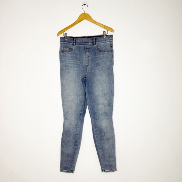 SPANX Skinny Pull On Jeans Light Wash Size L Tall 12/14 Style 20275T - Picture 2 of 10